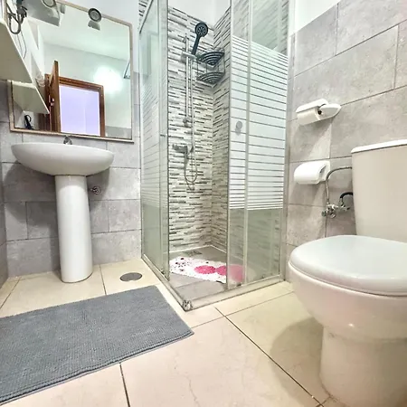 Cozy With Pool Diamantes Διαμέρισμα *