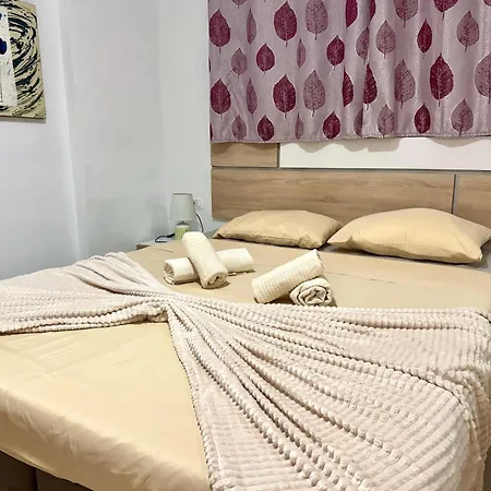 Cozy With Pool Diamantes Daire